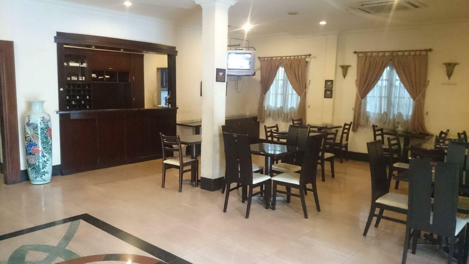 Hotel Citi International Palang Merah Медан Экстерьер фото